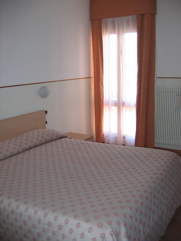Hotel Da Si-Si Gemona del Friuli Camera foto